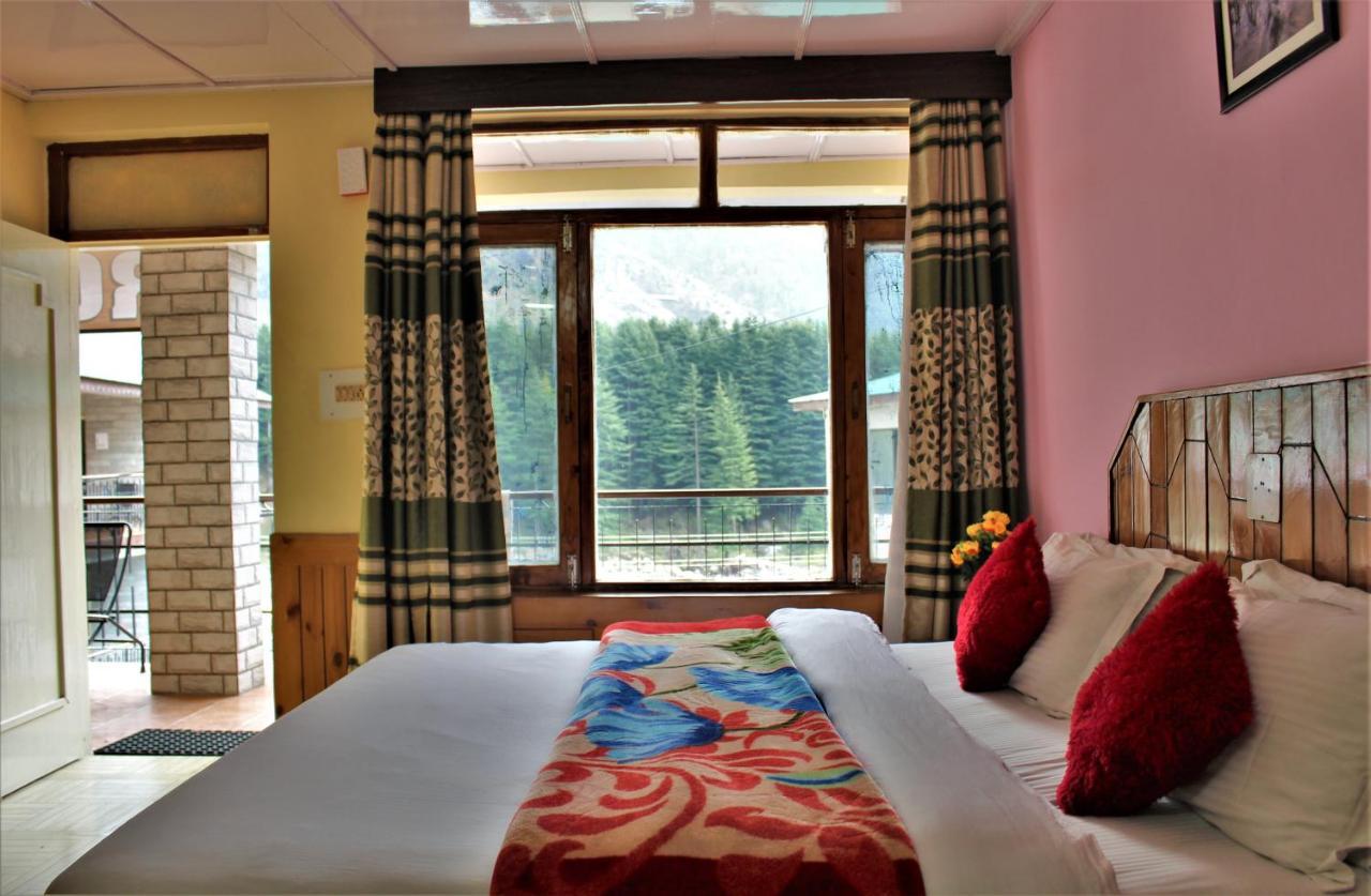 Hotel New Royal Manāli Exteriér fotografie