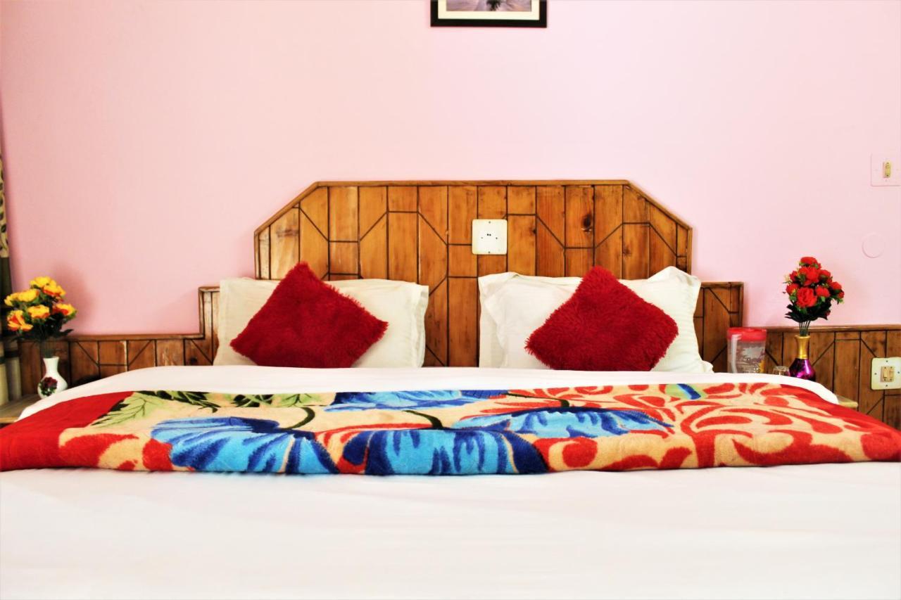 Hotel New Royal Manāli Exteriér fotografie
