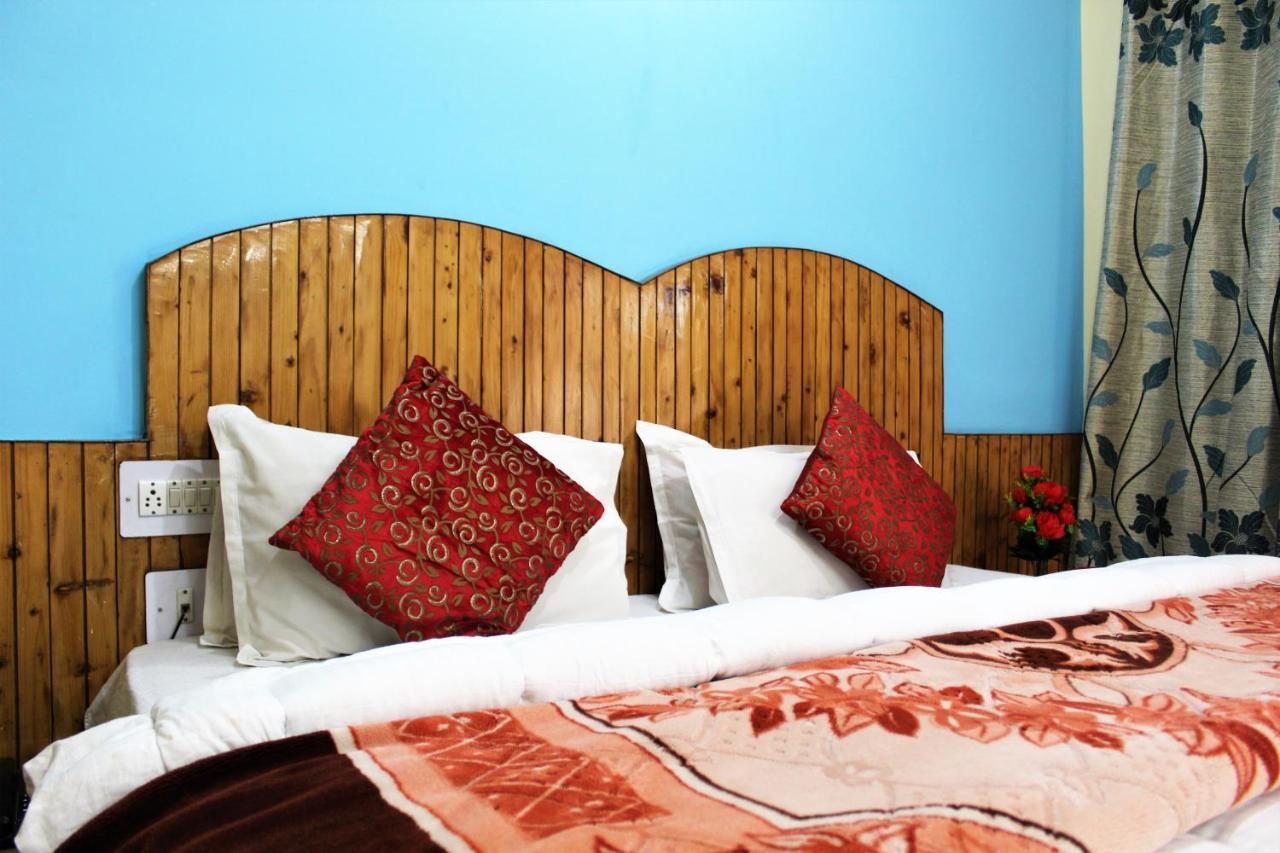 Hotel New Royal Manāli Exteriér fotografie